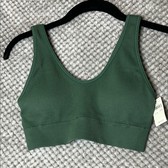 aerie Other - Aerie Green Ribbed Sports Bra with Seamless Band